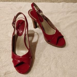 Patent red shoes